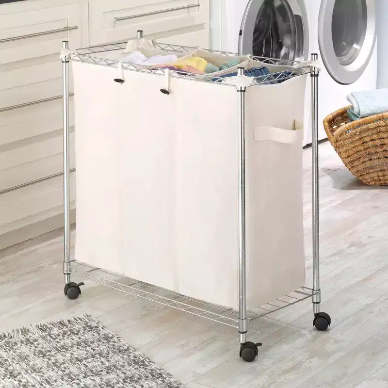 Clasificador de ropa triple de color crema con ruedas, 3 compartimentos