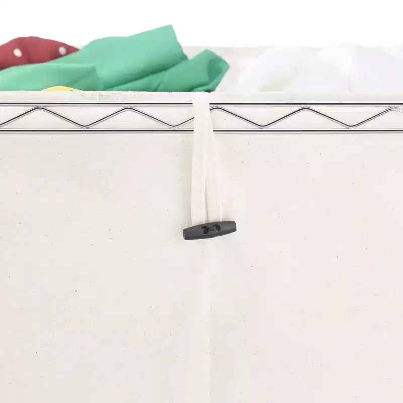 Clasificador de ropa triple de color crema con ruedas, 3 compartimentos